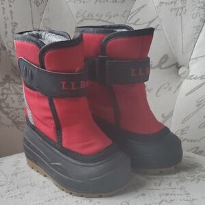 Toddler Size 5 Snow Boot With Extra Wool Liners